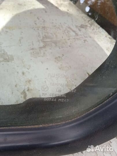 Форточка задняя левая Ниссан Блюберд EU14