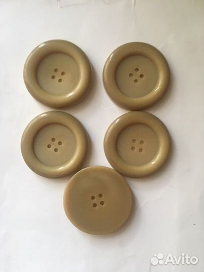 Пуговицы крупные
