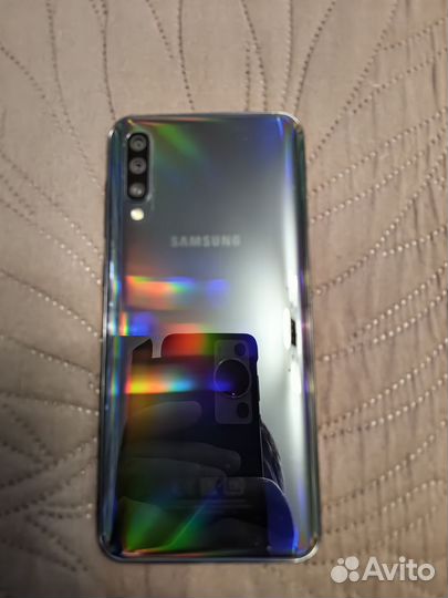 Samsung Galaxy A50, 4/64 ГБ