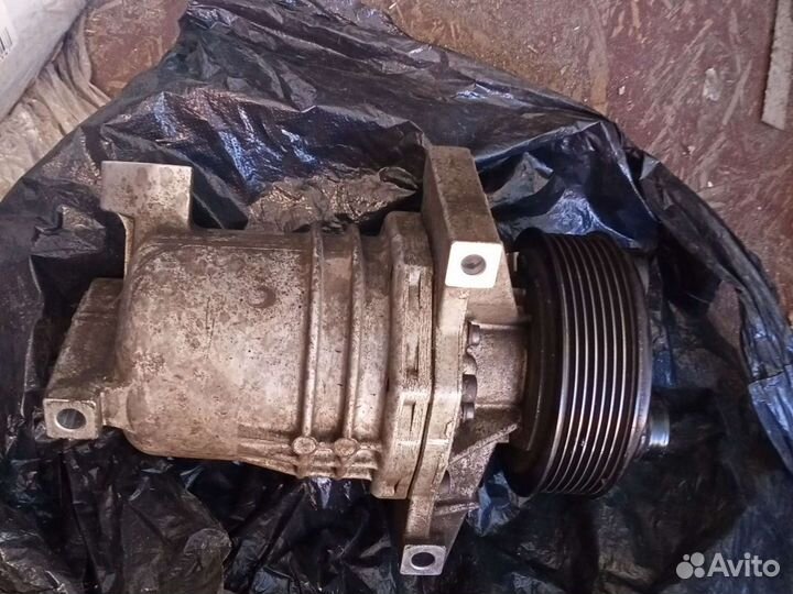 Компрессор кондиционера Ниссан Тиида С 11