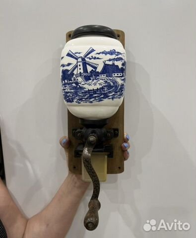 Кофемолка ручная старинная