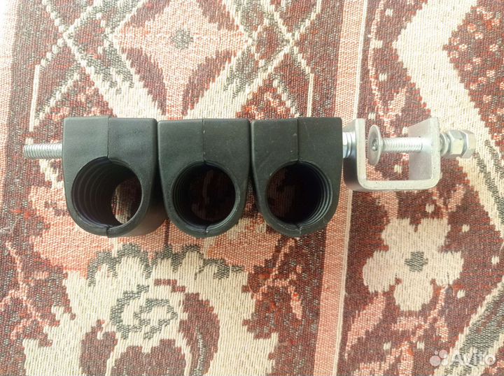 Клэмпы. Держатель кабеля