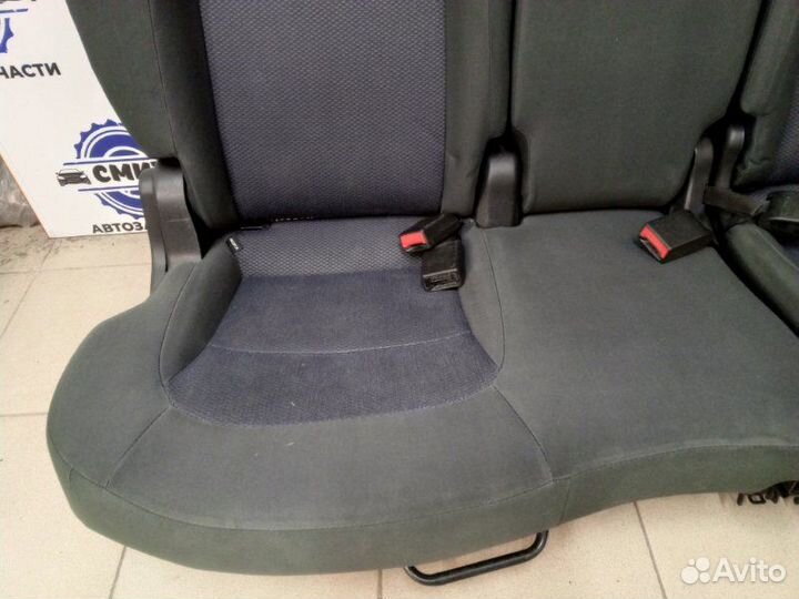 Сиденье заднее Nissan Qashqai+2 1.6 2011