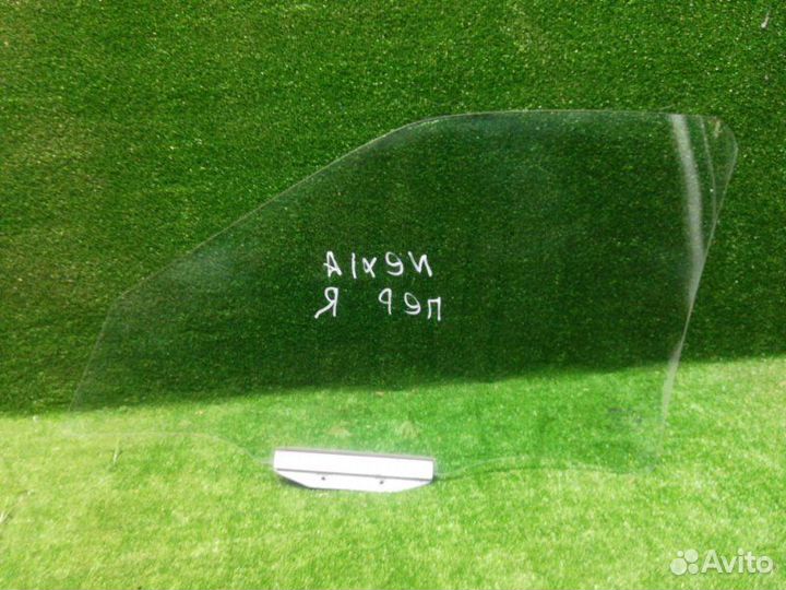 Стекло двери переднее правое Daewoo Nexia