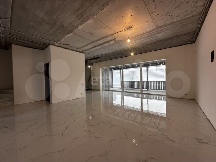 Таунхаус 180 м² на участке 2 сот.