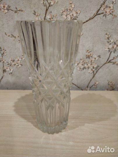 Ваза хрустальная