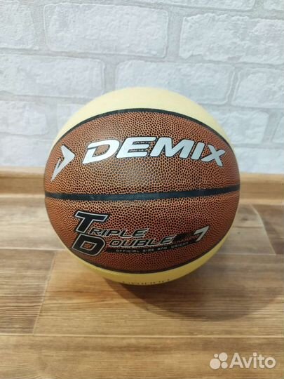 Баскетбольный мяч