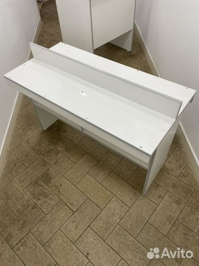 Медицинский столик