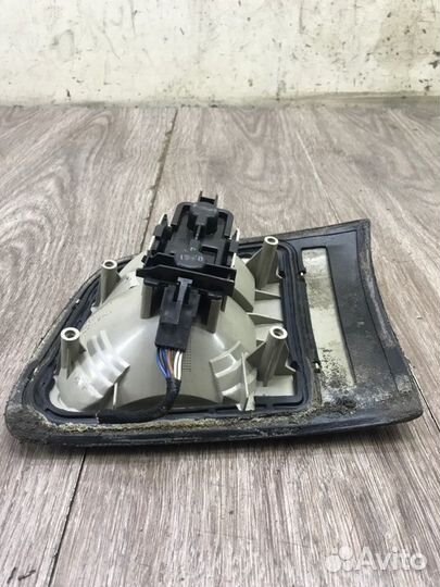 Фонарь крышки багажника задний левый Opel Omega B