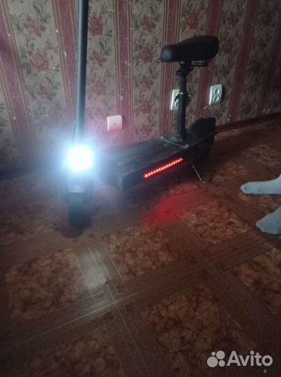 Самокат взрослый электрический