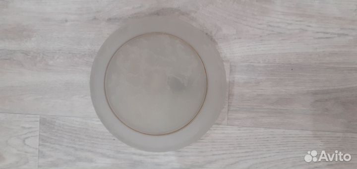 Светильники потолочные три штуки