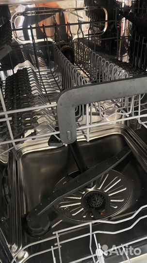 Посудомоечная машина electrolux