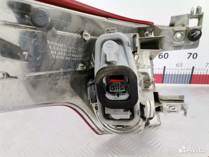 Фонарь задний для Peugeot-Citroen C4 Picasso 1