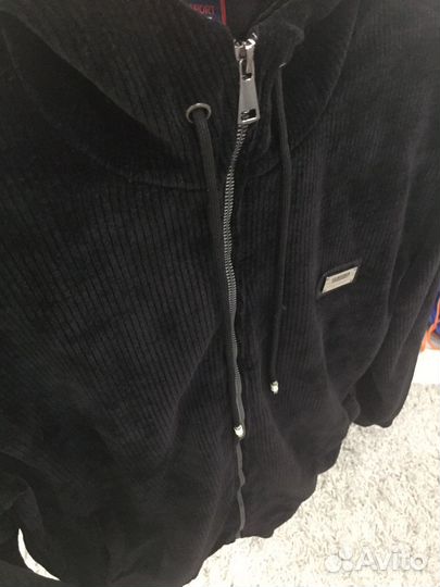 Костюм спортивный