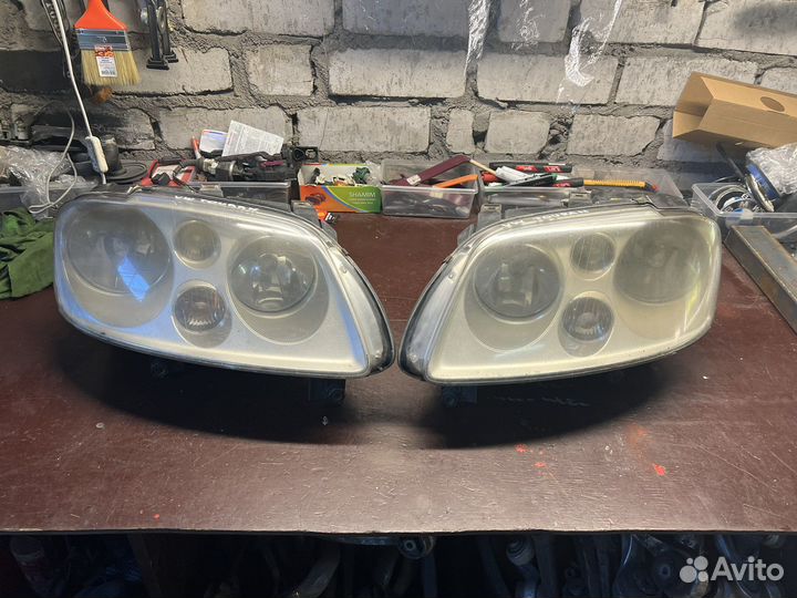 VW Touran Фары