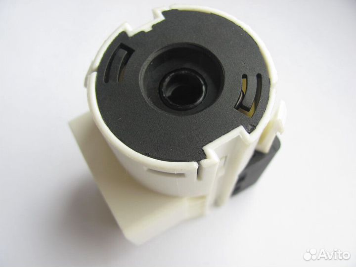 Замок зажигания Ford Galaxy, Volkswagen Sharane 96