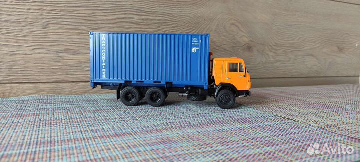 Камаз-53212 контейнеровоз, синий контейнер, 1/43