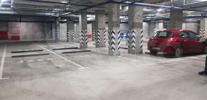 Машиноместо, 18 м²