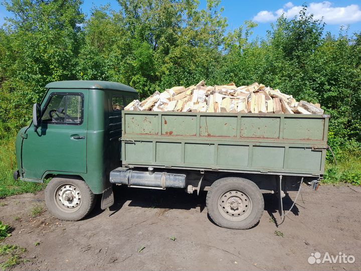 Сухие березовые дрова от 2 кубов с доставкой