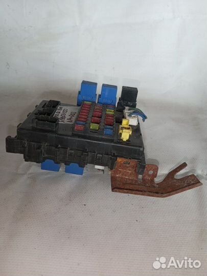 Блок предохранителей Nissan Almera Classic B10