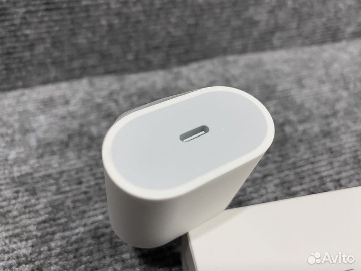 Зарядное устройство на iPhone 20w с гарантией