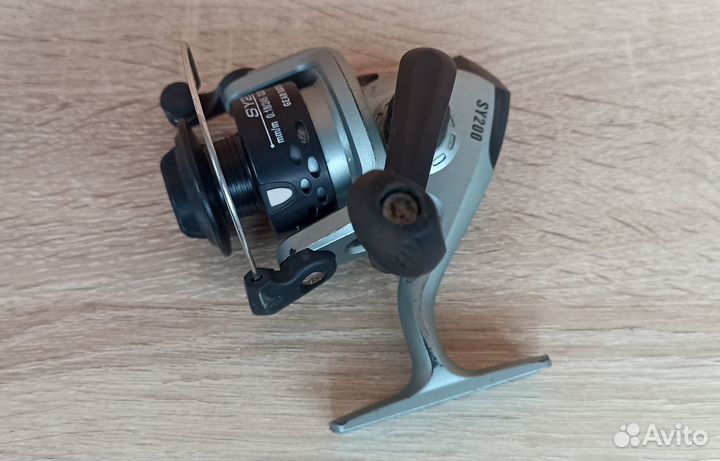 Катушка рыболовная безинерционная