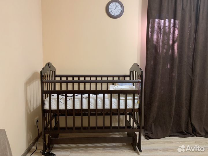 Продам детскую кроватку