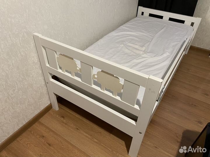 Детская кровать IKEA с матрасом