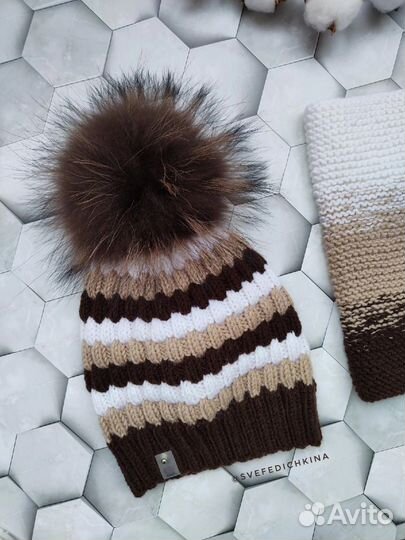 Вязаный комплект на ог 50-54 см Новый