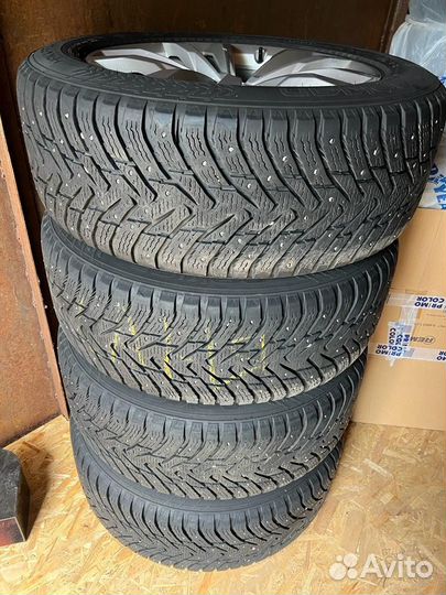 Nokian Tyres Hakkapeliitta 8 SUV 255/55 R19