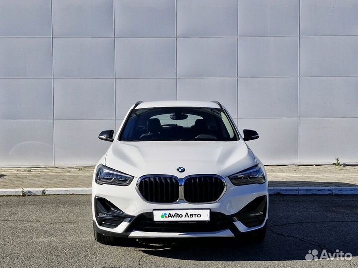 BMW X1 2.0 AT, 2022, 10 000 км