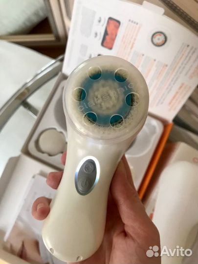 Clarisonic аппарат для ухода за кожей