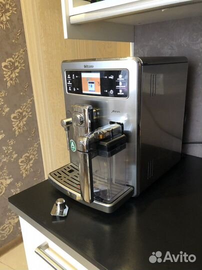 Кофемашина Saeco Xelsis