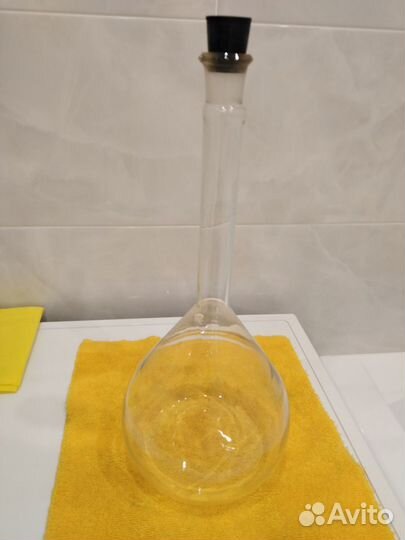 Колба стеклянная с высоким горлышком 2 литра