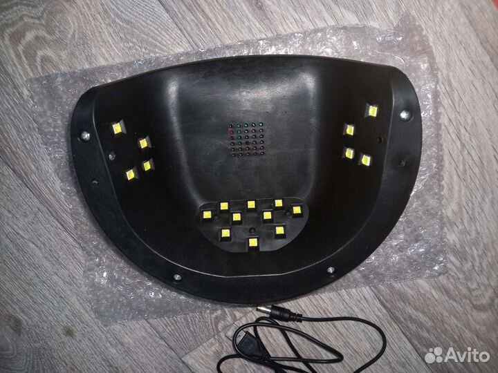 Лампа для ногтей