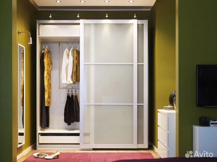 Встраиваемый шкаф