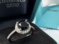Кольцо с черным бриллиантом муассанит