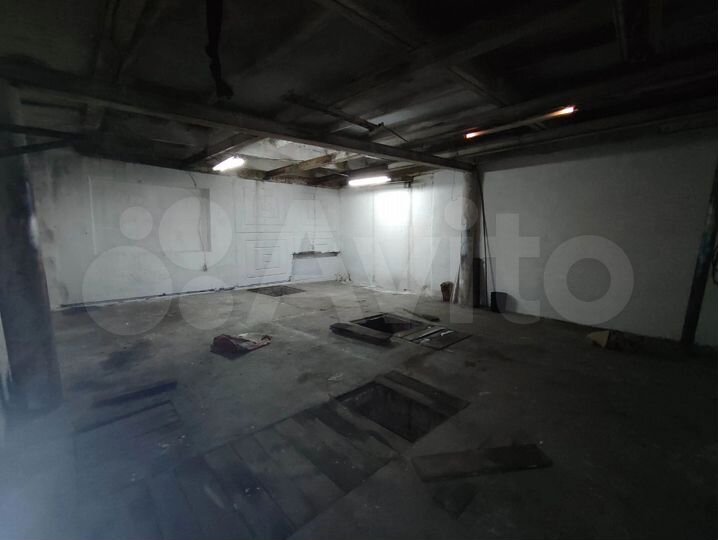 Гараж, > 30 м²