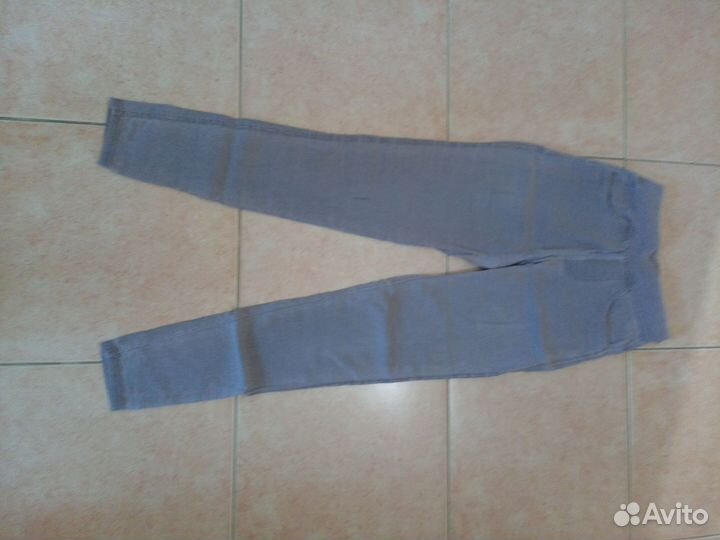 Джинсы женские