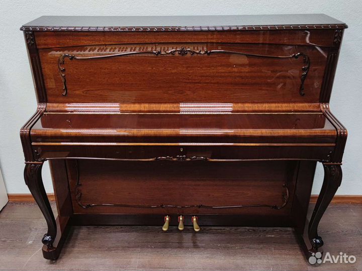 Чешское пианино Petrof