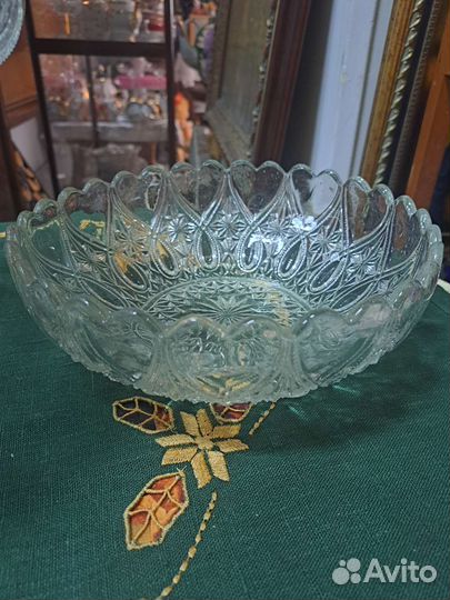 Старинное стекло. Вазы