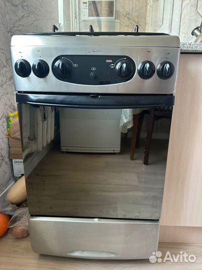 Газовая плита с электрической духовкой