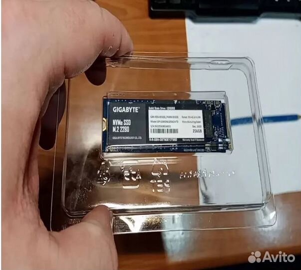 256 гб SSD M.2 накопитель gigabyte NVMe SSD GP-GS