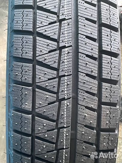 Bridgestone Blizzak Revo GZ 185/70 R14 88S