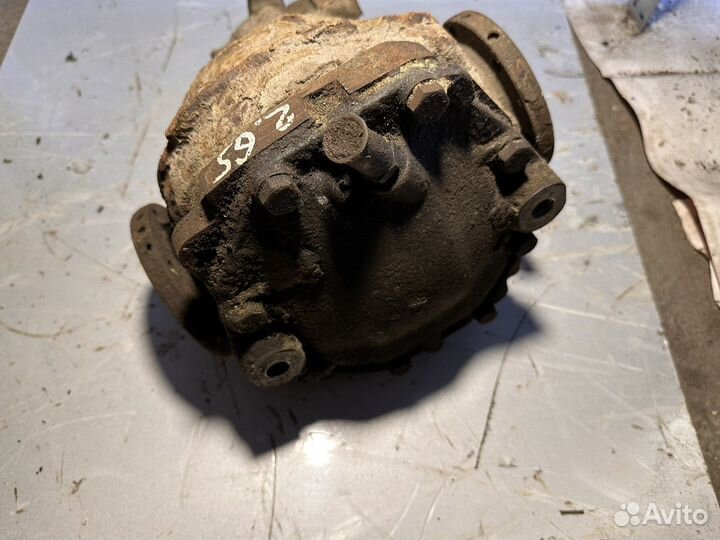 Редуктор заднего моста 2.65 w124