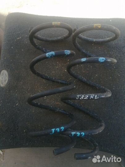 Пружина подвески задняя Nissan Teana J32 VQ25