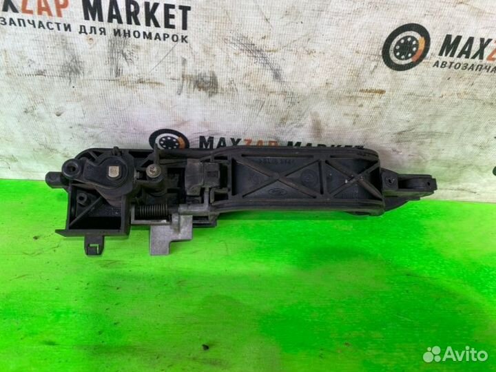 Ручка двери передняя правая Ford Focus 1 1.6 2004