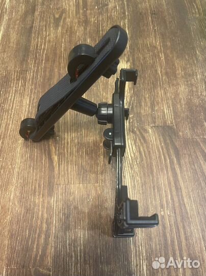 Держатель планшета в машину