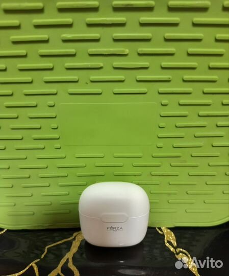 Продам наушники 3 пары и часы