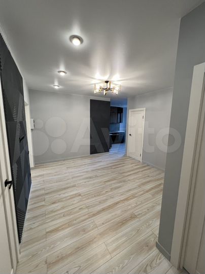 2-к. квартира, 51 м², 3/6 эт.